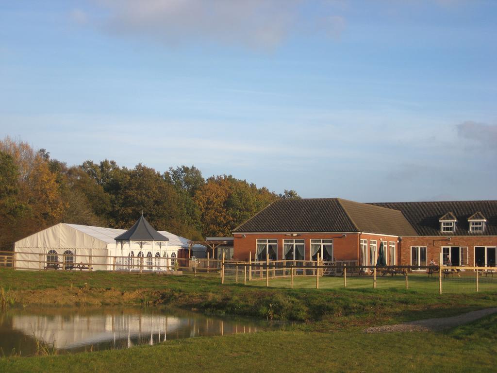 Silverstone Golf Club And Hotel Zewnętrze zdjęcie